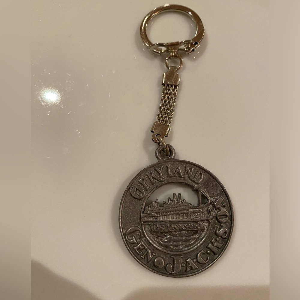 VTG broke Grand Ole Opry Opryland USA NASHville Key Ring Gen Jackson